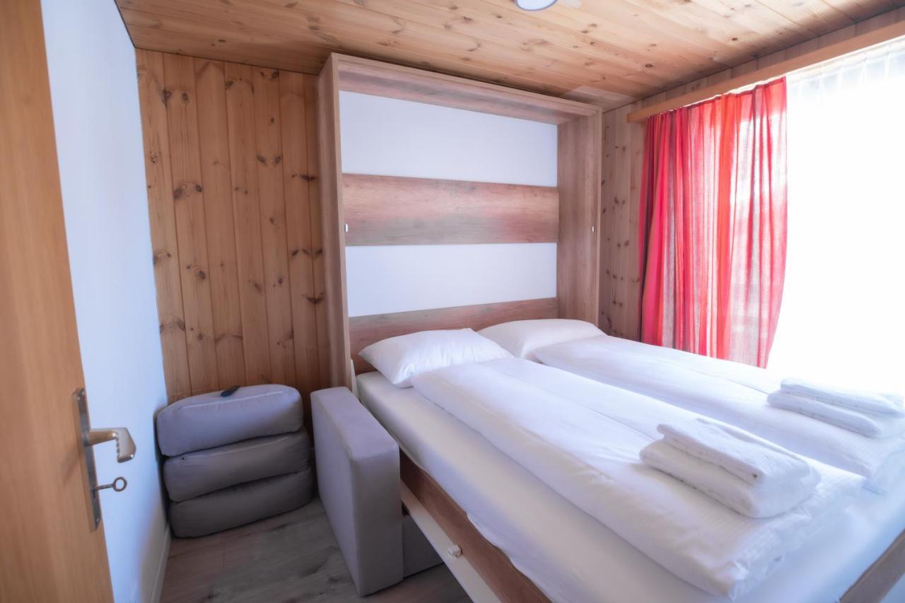 サース フェーHaus Slalomアパートメント エクステリア 写真